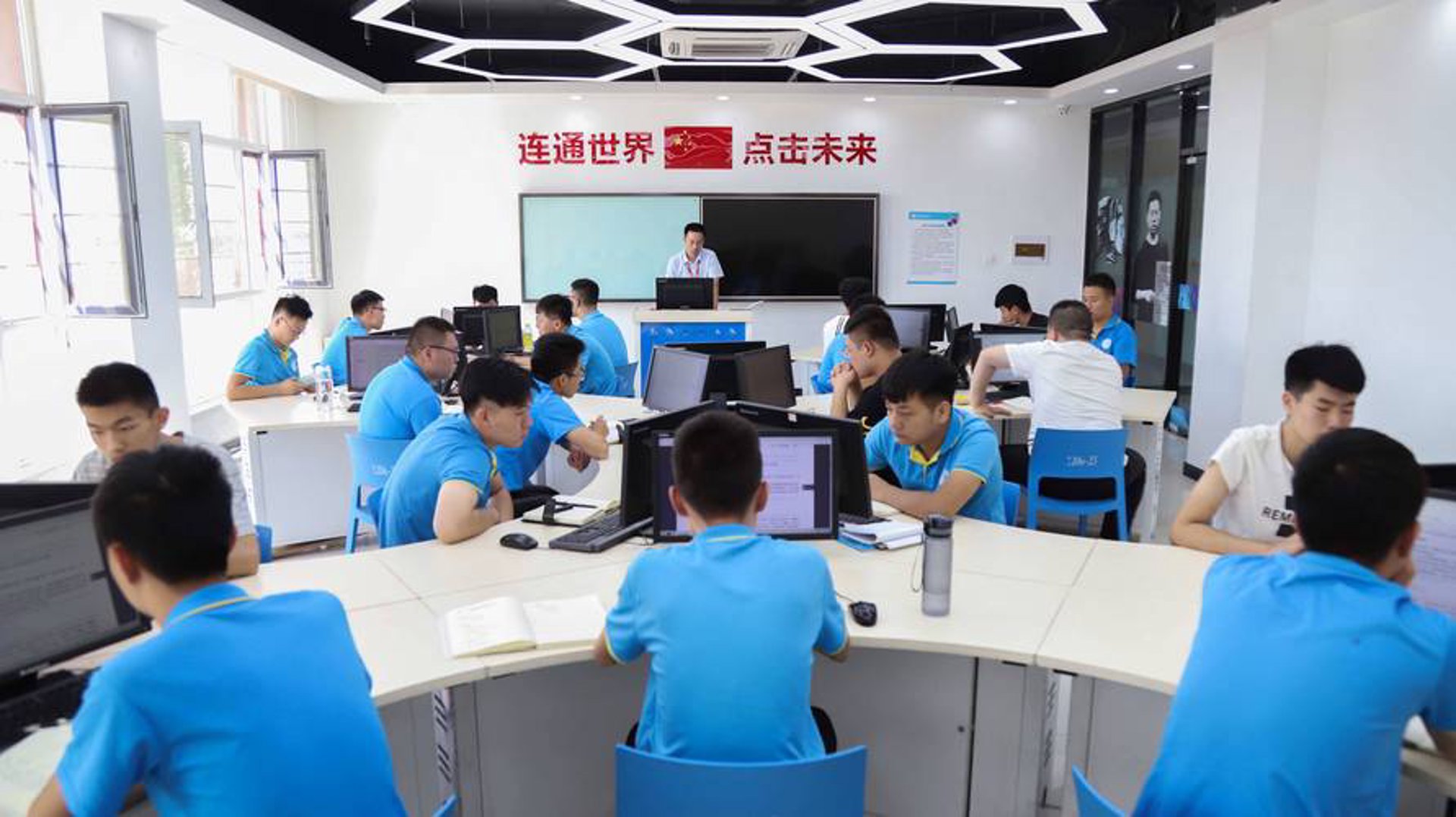 站群系统：多站点运营的新引擎